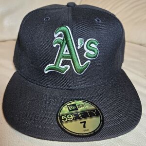 MLB Oakland Athletics A's Hat Cap Fitted Mens Baseball New Era 6-7/8,  7  or 8